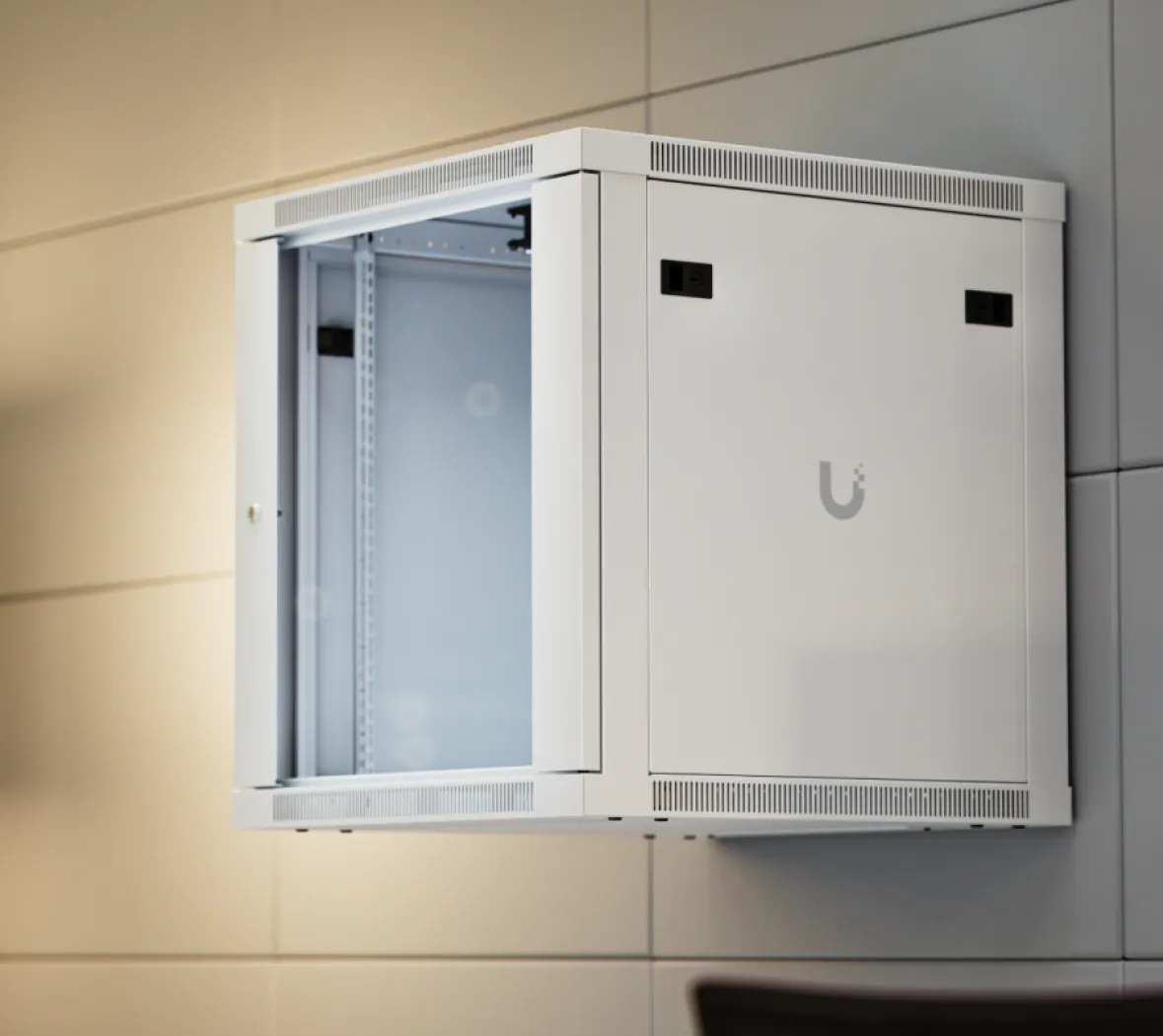 UACC-Rack-12U-Wall-600-G