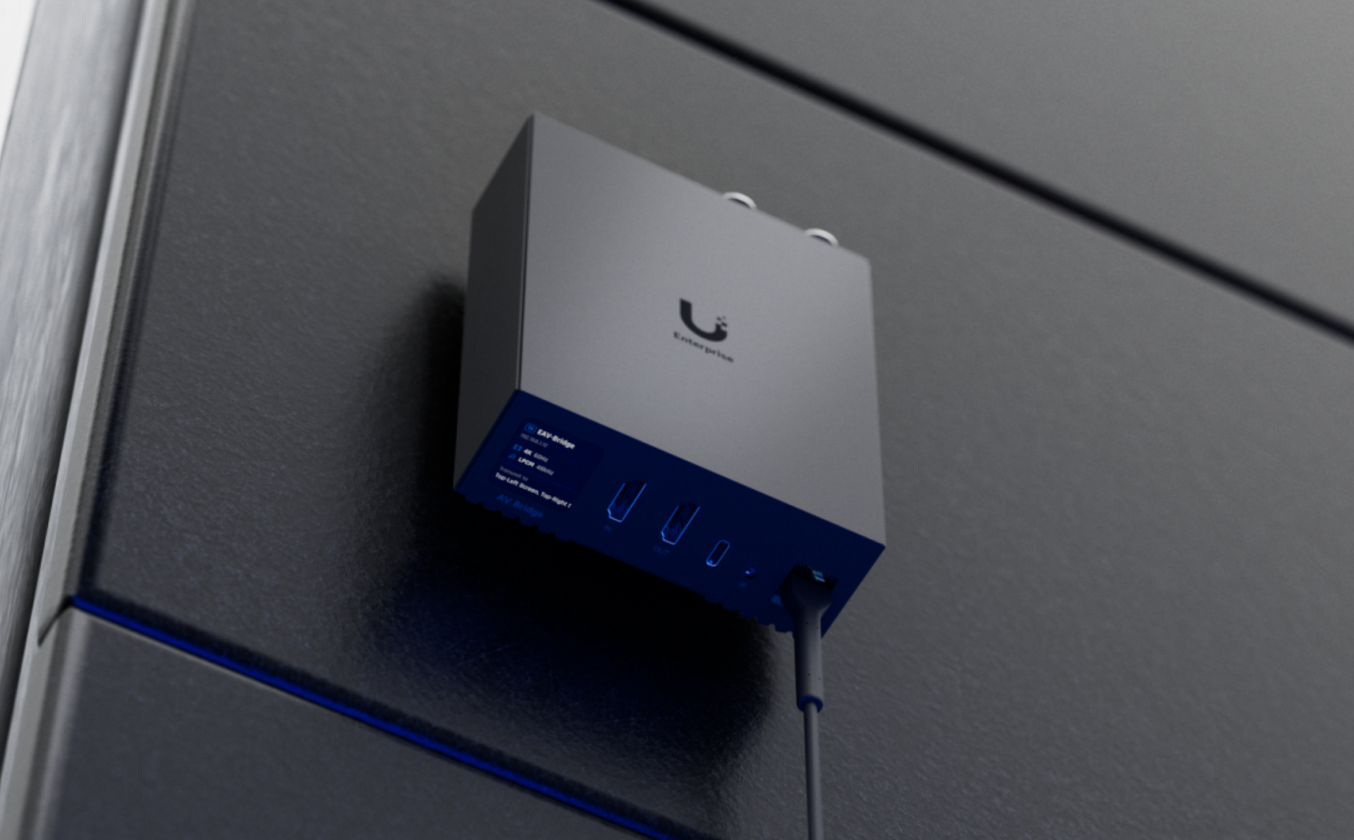 EAV-Bridge HDMI / XLR ports