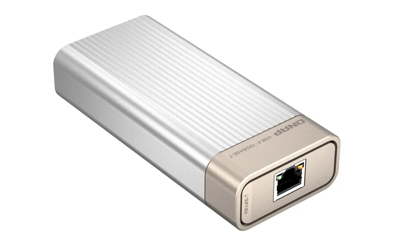 QNAP QNA-UC10G1T USB4 Thunderbolt to 10GbE RJ45 adapter