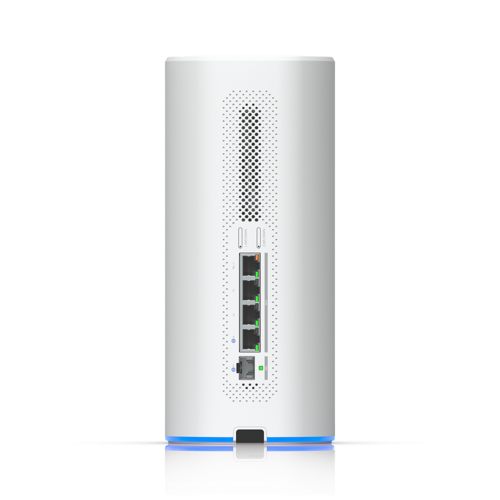 Ubiquiti UDR-5G-Max rear panel with two nano-SIM slots, four 2.5 GbE ports (port 1 PoE, port 4 WAN) and 10G SFP+ port